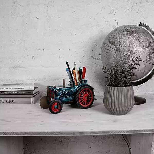 Pen Box Tractor Hanomag