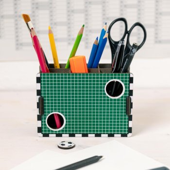 Stiftebox Torwand frontal mit zwei Löchern für Mini Fußbälle
