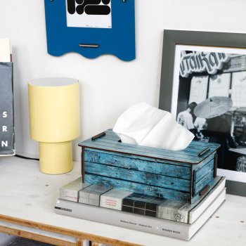 Taschentuchbox mit blauem Bretter Design