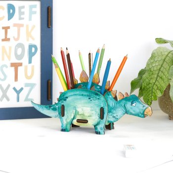 Stegosaurus als Stiftebox in grün