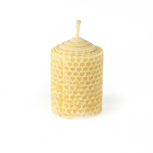 Gerollte Bienenwachskerze