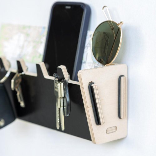 Schlüsselbrett mit fünf Haken