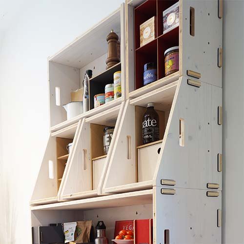 Schamles Bücherregal aus Holz | Regalsystem WERKBOX Schamles Bücherregal aus Holz | Regalsystem WERKBOX