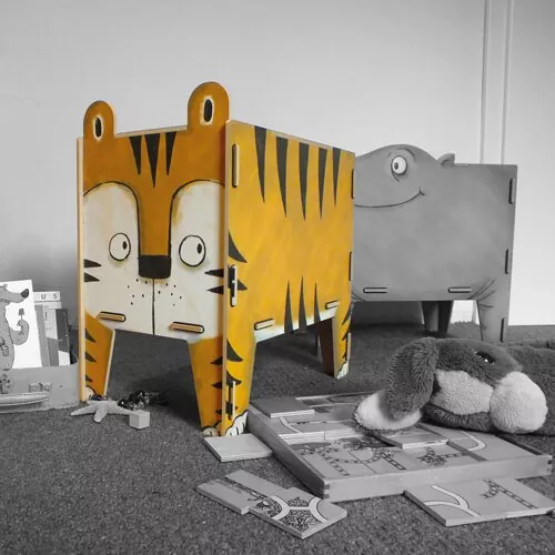 Vierbeiner Hocker + Spielzeugkiste Tiger im Kinderzimmer | WERKHAUS